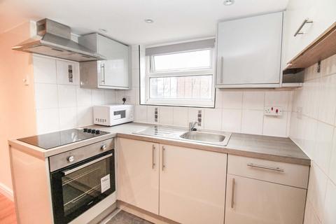 1 bedroom terraced house to rent, Trafford Grove, Harehills, Leeds, LS9