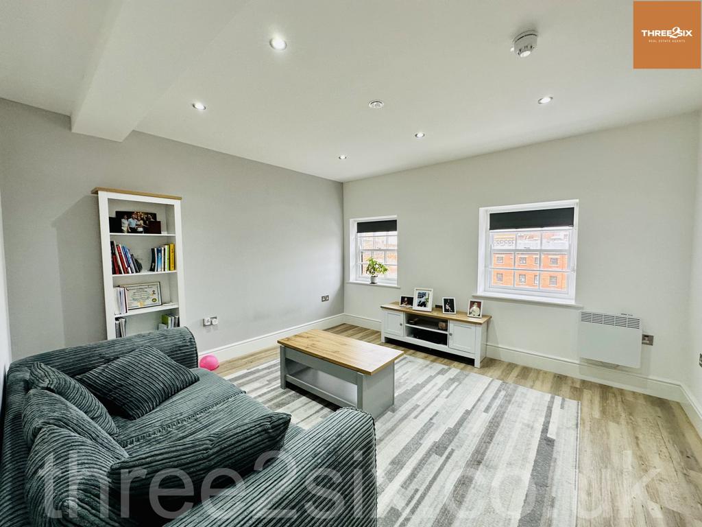 Apartment in Birmingham, West Midlands - View 2