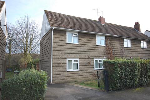 3 bedroom semi-detached house to rent, Almond Walk, Sleaford, NG34