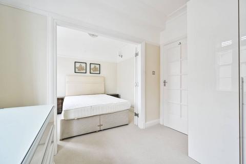 2 bedroom flat to rent, Brompton Road, Knightsbridge, London, SW3