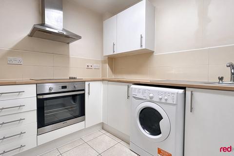 2 bedroom flat to rent, Liberty Grove, ,