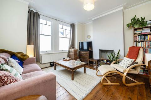 2 bedroom flat for sale, Inverton Road, London SE15