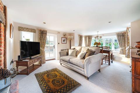 5 bedroom detached house to rent, Winsor Road, Winsor, Southampton, Hampshire, SO40