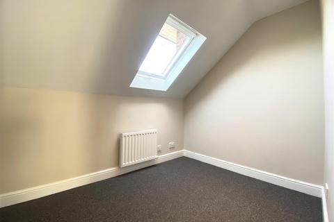 2 bedroom apartment to rent, Westend Terrace, Gloucester GL1