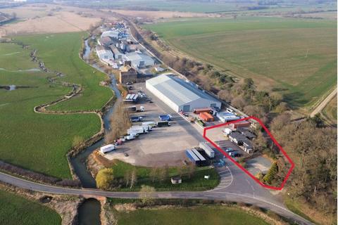 Industrial unit to rent, Hard Standing Yard with Self Contained Offices, Cherwell Valley Business Park, Banbury, OX17 3AA