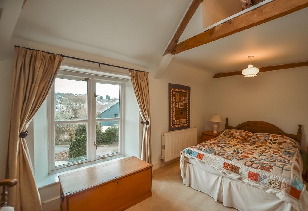 Priors Barn TPS Bodmin 01208 74182-03
