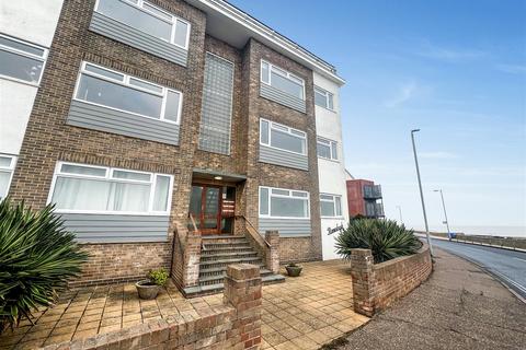 2 bedroom flat for sale, The Parade, Walton On The Naze CO14