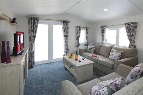 2 bedroom mobile home for sale, Crossburn Holiday Park, Peebles EH45