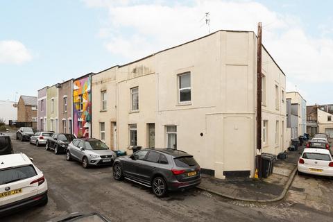 2 bedroom duplex for sale, The Nursery, Southville