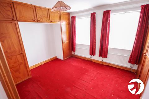42 Parkway, Erith, DA18 4HJ