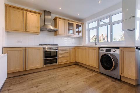 3 bedroom maisonette for sale, Roseberry Gardens, Haringey