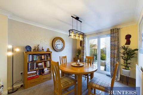 4 bedroom detached house for sale, Derwent Gardens