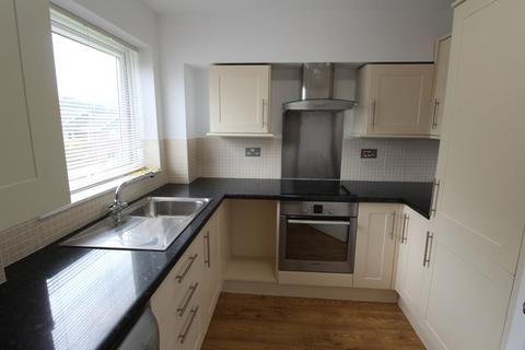 2 bedroom flat to rent, The Warren, Burgess Hill, RH15