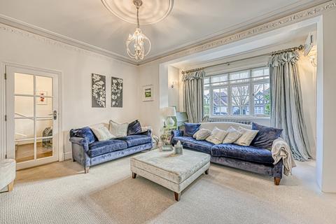 4 bedroom detached house for sale, Westcliff-on-sea SS0