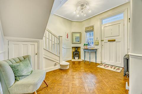 39 Crosby Road, Westcliff-on-sea, SS0 8LF