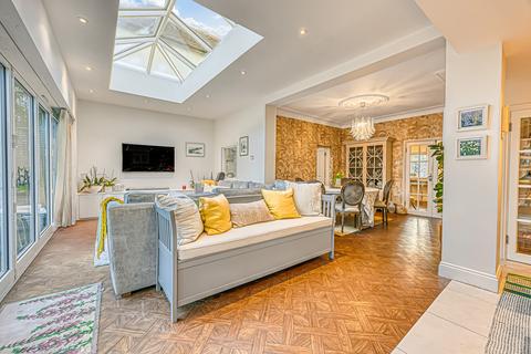 39 Crosby Road, Westcliff-on-sea, SS0 8LF