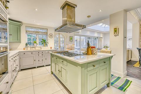 39 Crosby Road, Westcliff-on-sea, SS0 8LF