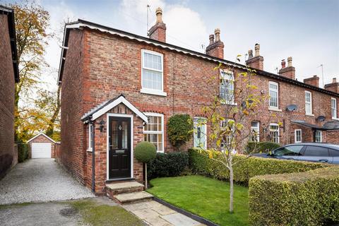 2 bedroom end of terrace house to rent, Park Road, Wilmslow SK9