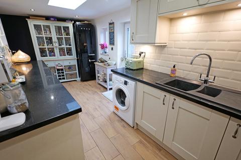 2 bedroom cottage for sale, Parkinson Terrace, Trawden, BB8