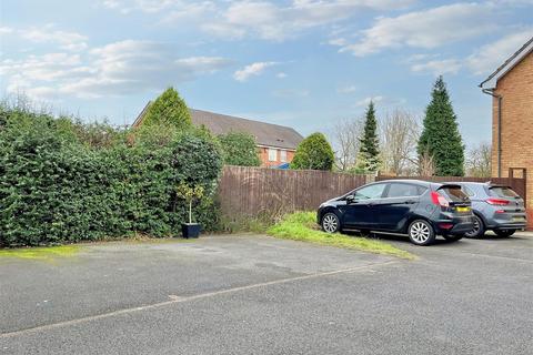 2 bedroom end of terrace house for sale, Chater Drive, Walmley, Sutton Coldfield