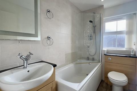 47 Chater Drive, Sutton Coldfield, B76 2BJ