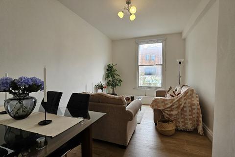 2 bedroom apartment for sale, Sylvester Path, London, Hackney