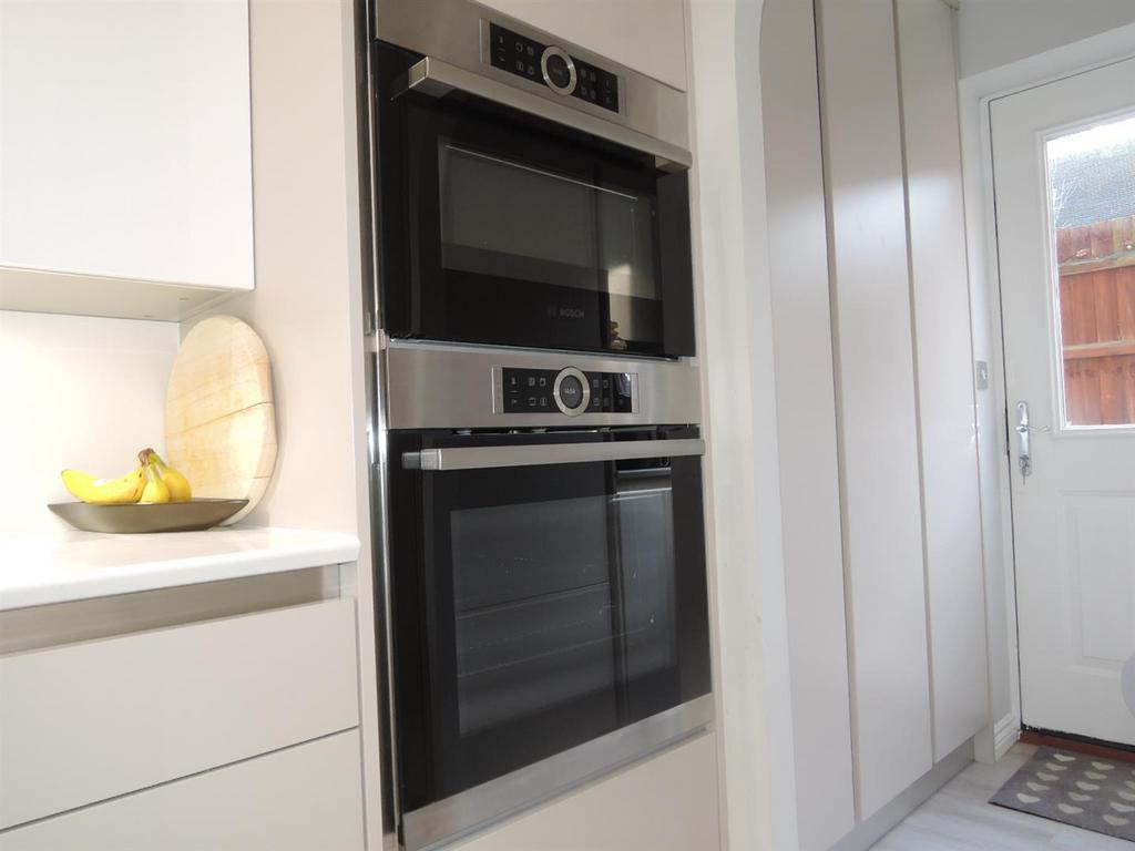 Oven.JPG