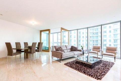 2 bedroom apartment to rent, 1 St. George Wharf, London SW8