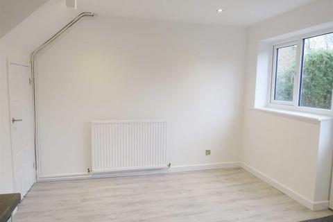 3 bedroom house to rent, Turnberry Drive, Wilmslow, Cheshire