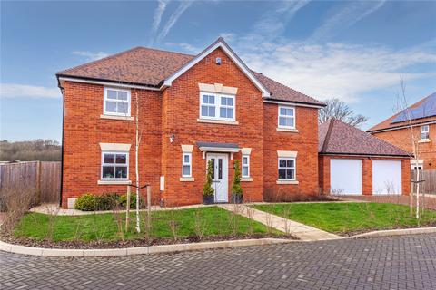 5 bedroom detached house for sale, Canberra Lake Way, Reading RG10