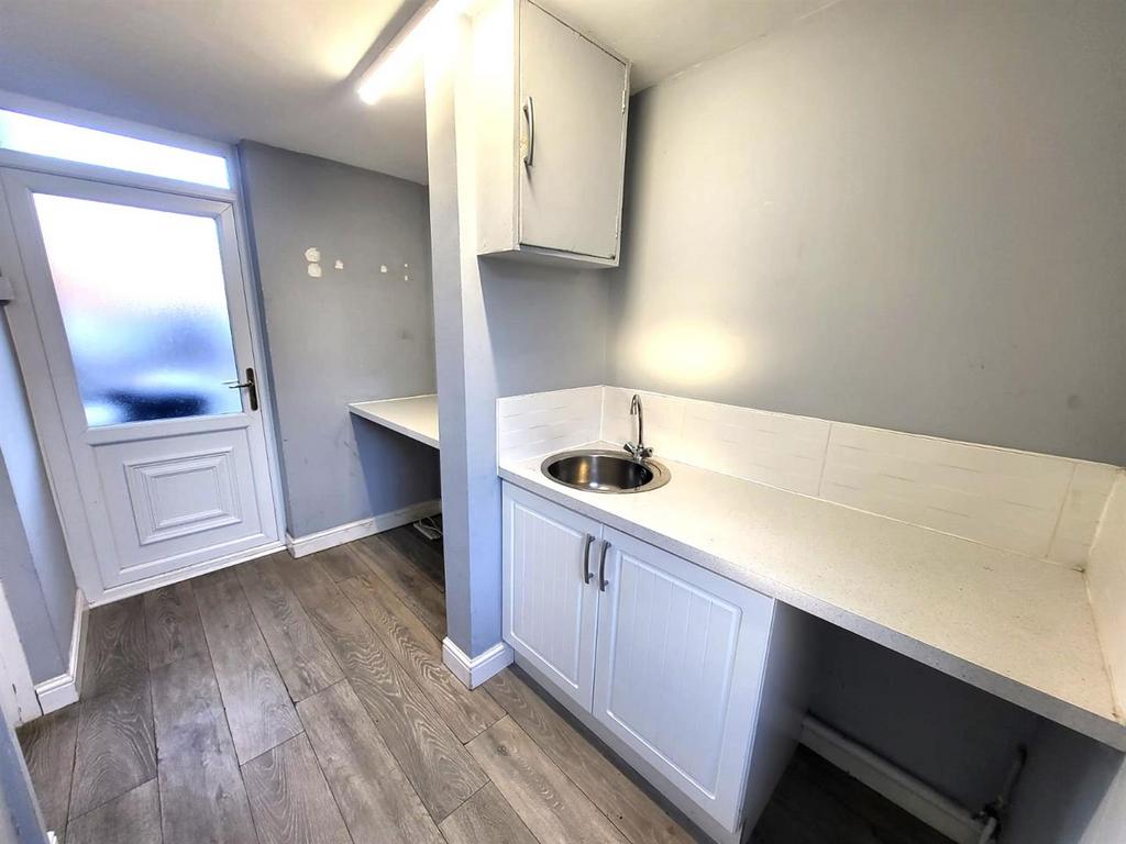 Utility Room Pic 2