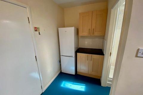 1 bedroom flat to rent, Alcester Road, Moseley, B13 8EY