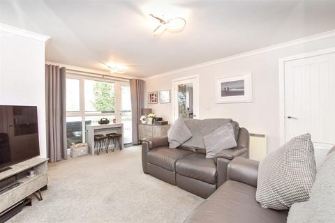 2 bedroom flat for sale, Chidham Close, Havant, Hants