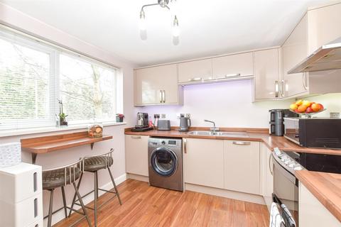 2 bedroom flat for sale, Chidham Close, Havant, Hants