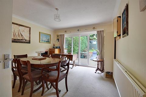 4 bedroom detached house for sale, Cowdray Park Road, Little Common