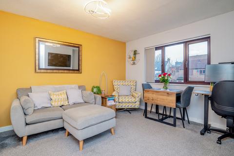 1 bedroom flat for sale, Hollins Close, Chepstow