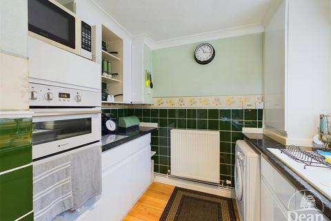 3 bedroom end of terrace house for sale, Ridler Road, Lydney GL15