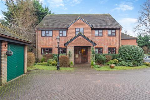 1 bedroom flat for sale, Turneys Orchard, Chorleywood WD3