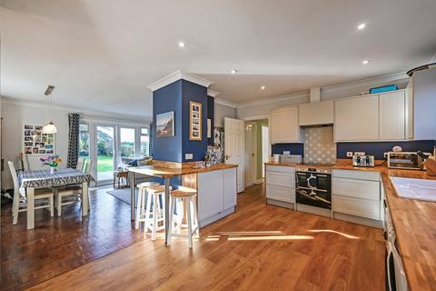 Highlands Bower Road, Mersham, Ashford, TN25 6NN