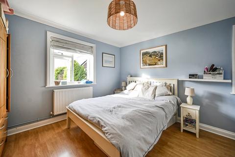 Highlands Bower Road, Mersham, Ashford, TN25 6NN