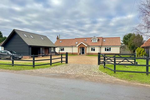 5 bedroom chalet for sale, Boyton Road, Hollesley, Woodbridge