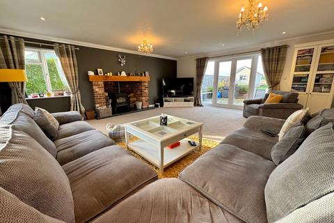 5 bedroom chalet for sale, Boyton Road, Hollesley, Woodbridge