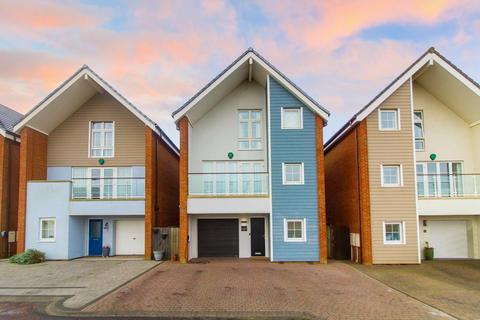 4 bedroom detached house for sale, Seafield Mews, Seaton Sluice, Whitley Bay