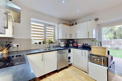 42 Enmore Road, Southall, UB1 2PG