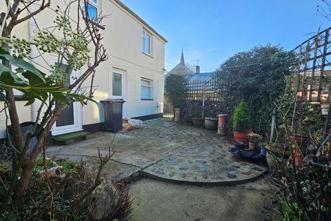 3 bedroom cottage for sale, North Street, Lostwithiel, Cornwall, PL22