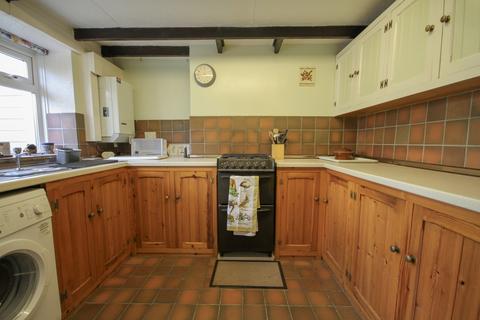 3 bedroom cottage for sale, North Street, Lostwithiel, Cornwall, PL22
