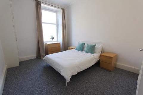 1 bedroom flat to rent, Abbey Street, Edinburgh EH7