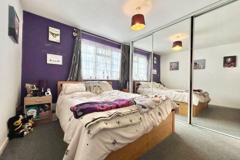 69 Periwinkle Close, Sittingbourne, ME10 2JU