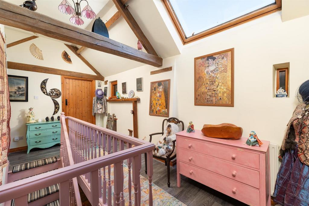 Galleried landing