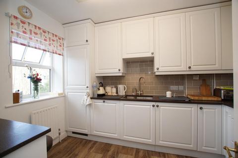 2 bedroom flat for sale, Granville Road, Eastbourne BN20